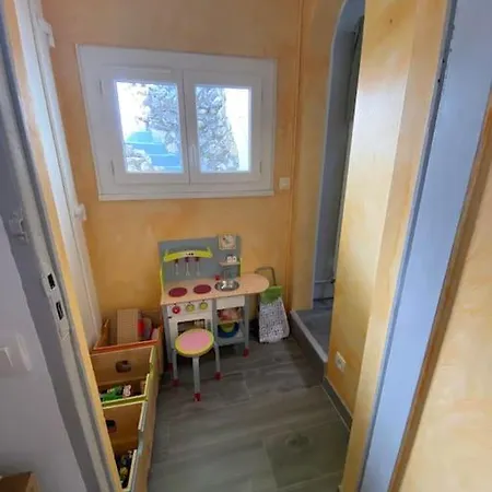 Maison Abatilles Au Pied Du Parc Pereire Holiday home